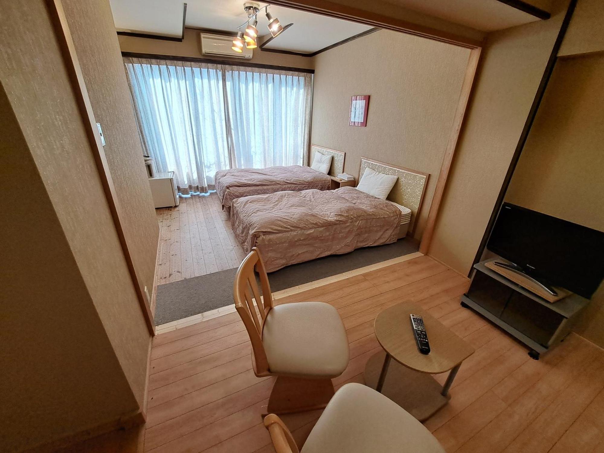 Minshuku Inn Shirahama Ekinoyado Exteriör bild