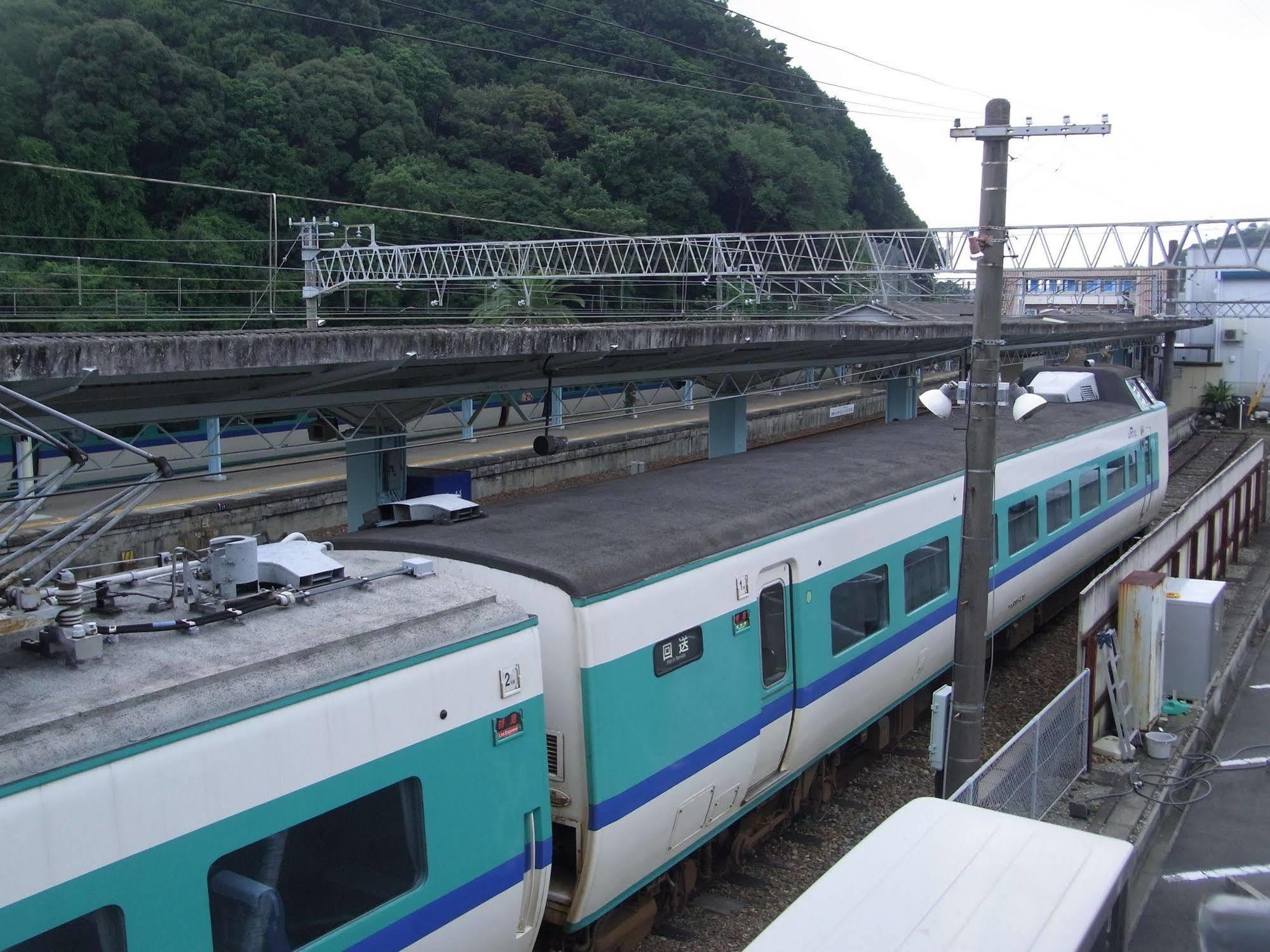 Minshuku Inn Shirahama Ekinoyado Exteriör bild